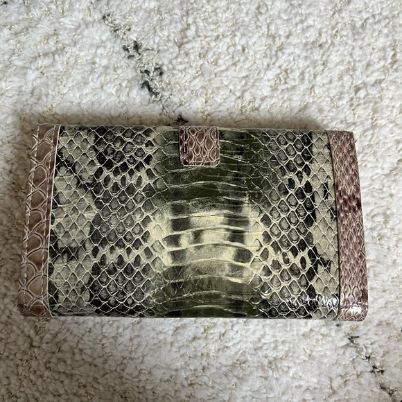 GUESS Snakeskin Wallet - Picture 4 of 9